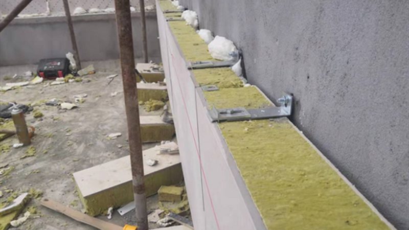 非固化防水涂料施工报价：揭秘影响因素及合理评估